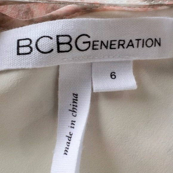 BCBGENERATION TIERED‎ SUN DRESS - Picture 9 of 9